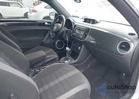 2013 Volkswagen Beetle 2.0T Turbo z USA, uszkodzony, nr VIN 3VWVA7AT3DM620653